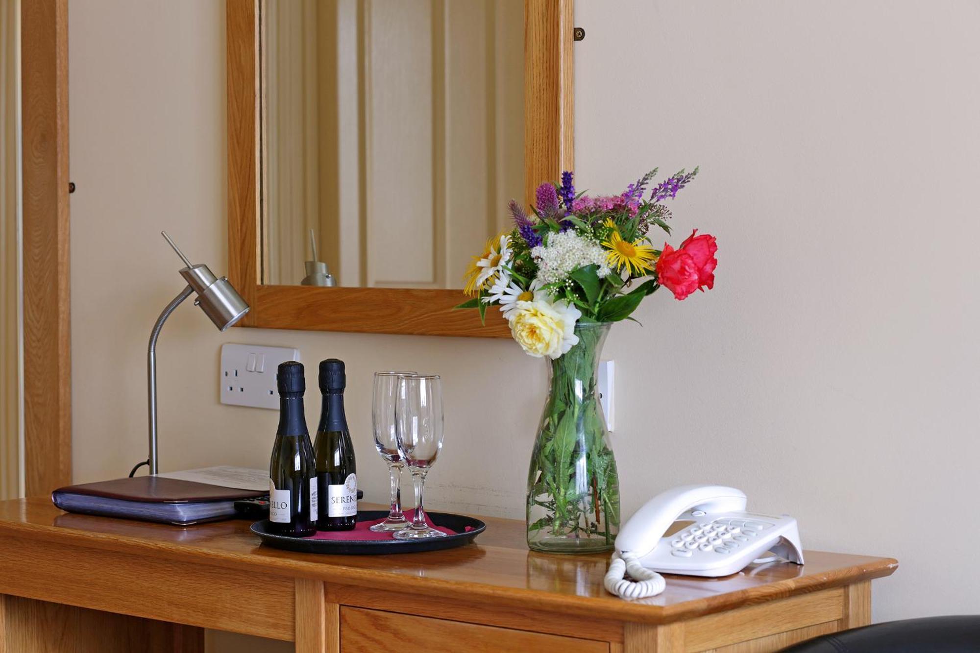 Отель Masons Arms Montacute Номер фото