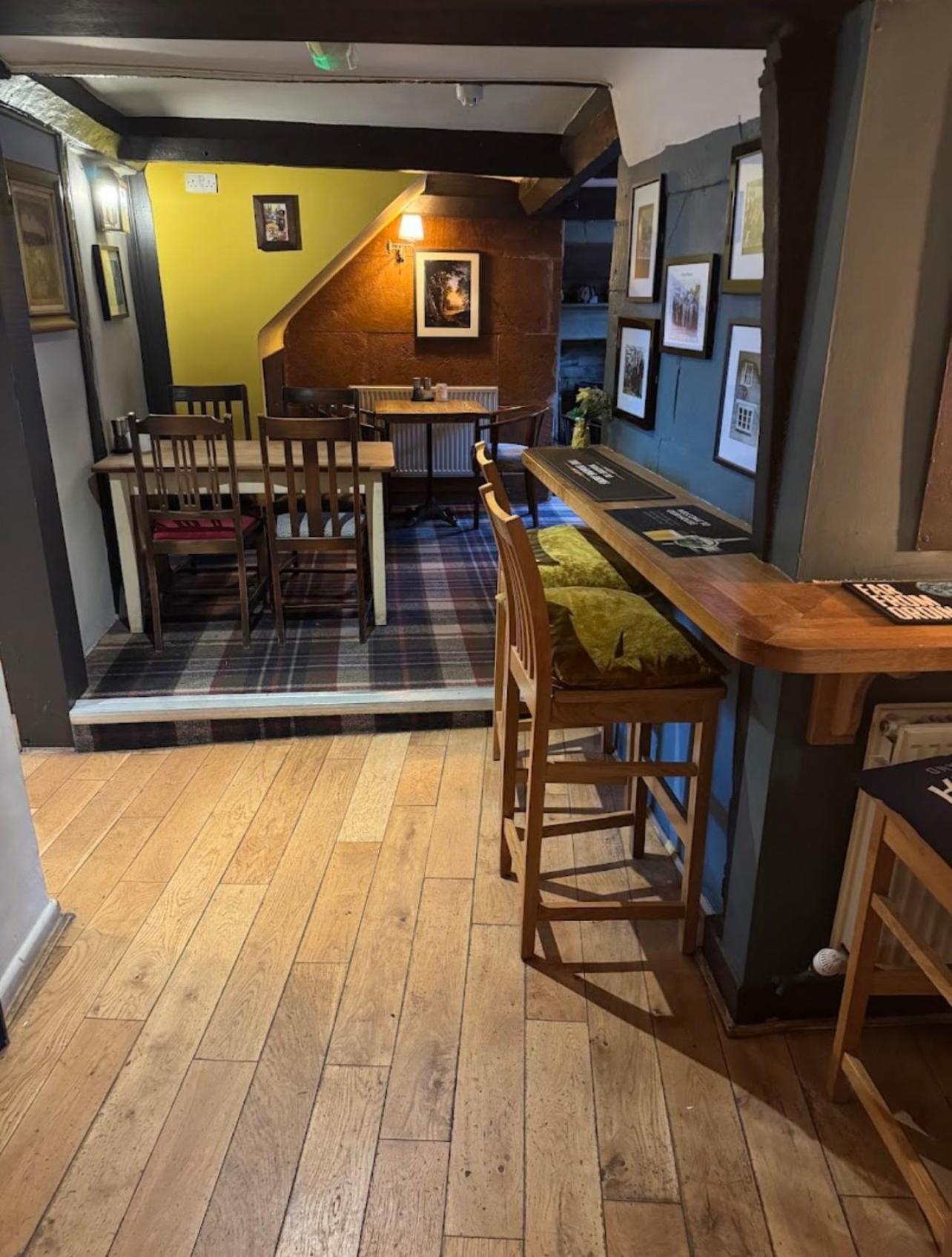 Отель Masons Arms Montacute Экстерьер фото