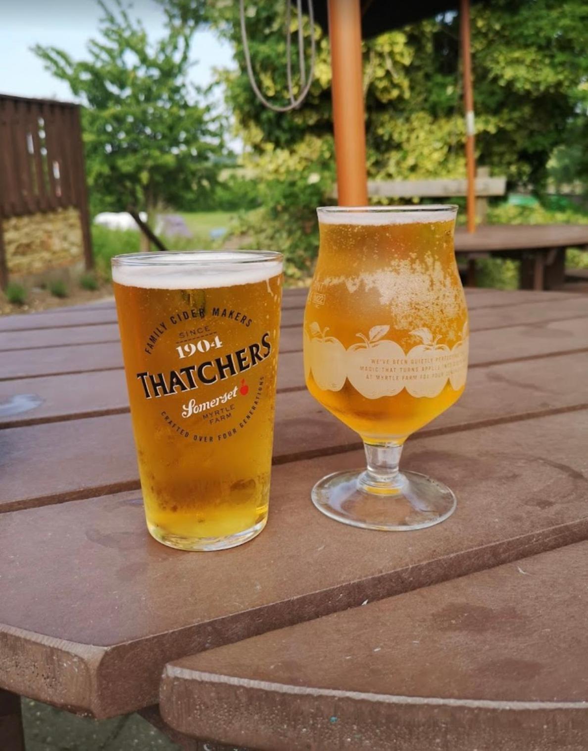 Отель Masons Arms Montacute Экстерьер фото
